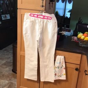 ❤️Basic equipment white jeans😊